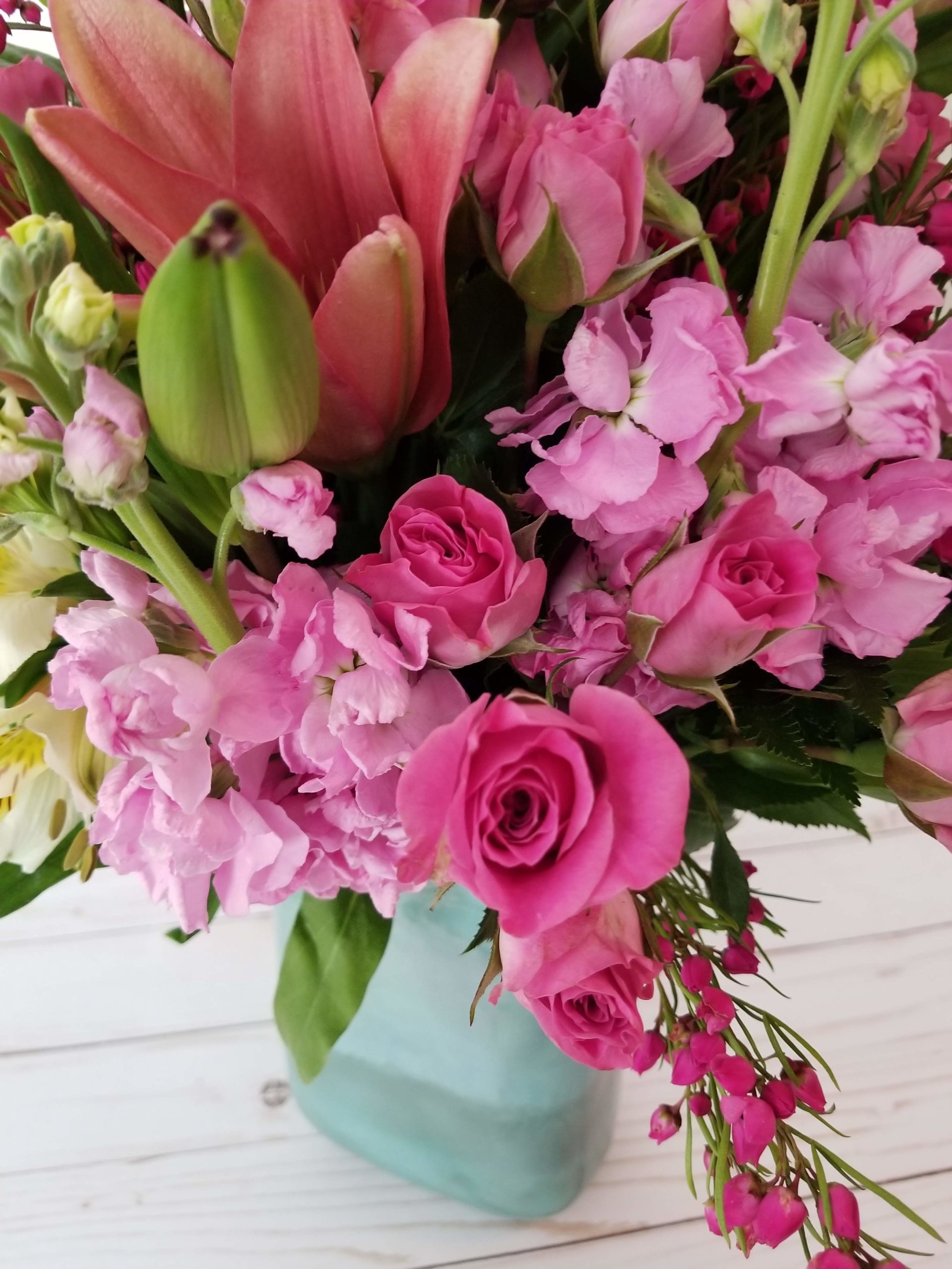 teleflora-thanks-moms-horsing-around-in-lahorsing-around-in-la