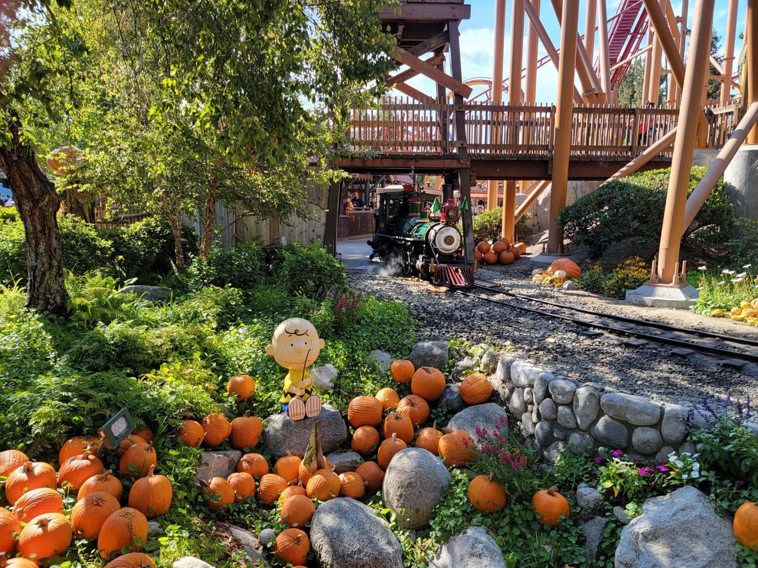Knott's Spooky Farm Celebrates the Halloween Season Horsing Around In